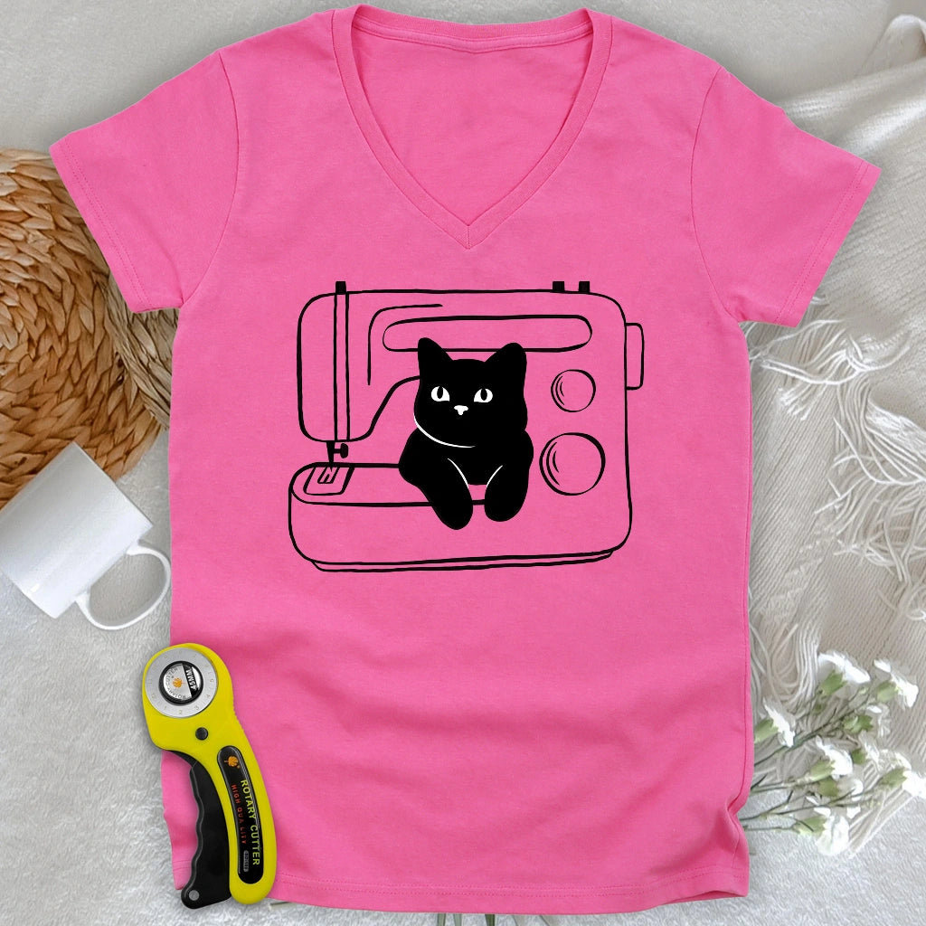 Black cat machine Lady V-neck