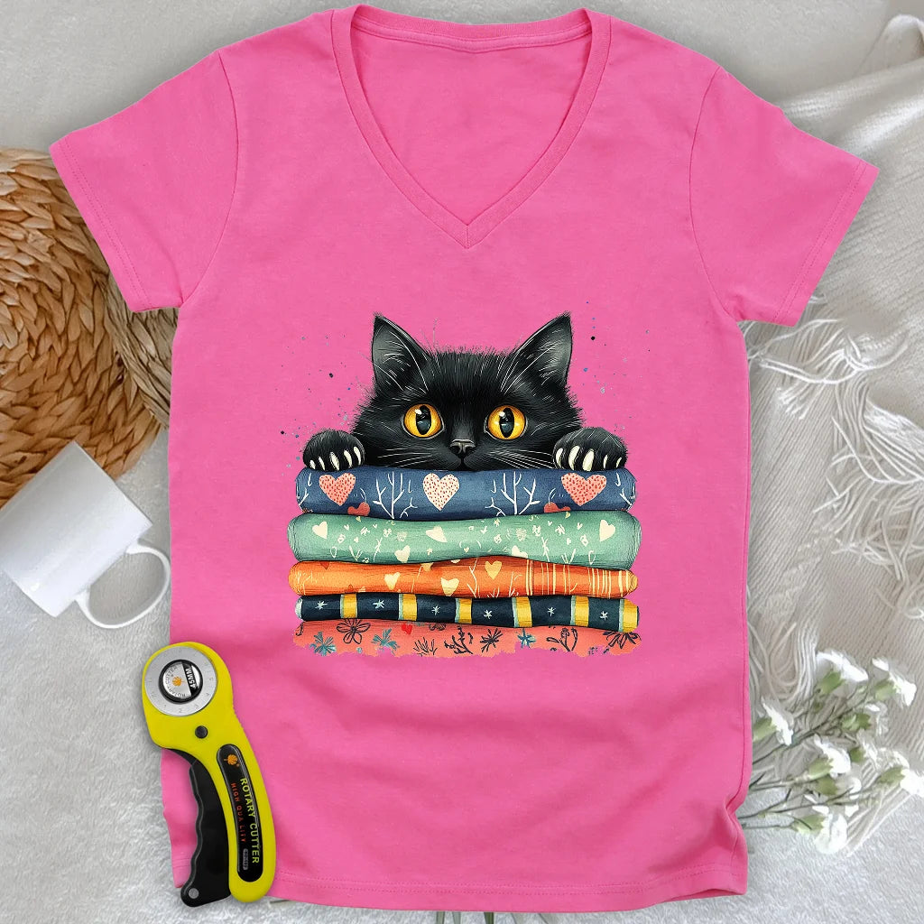 Cat on the fabric Lady V-neck