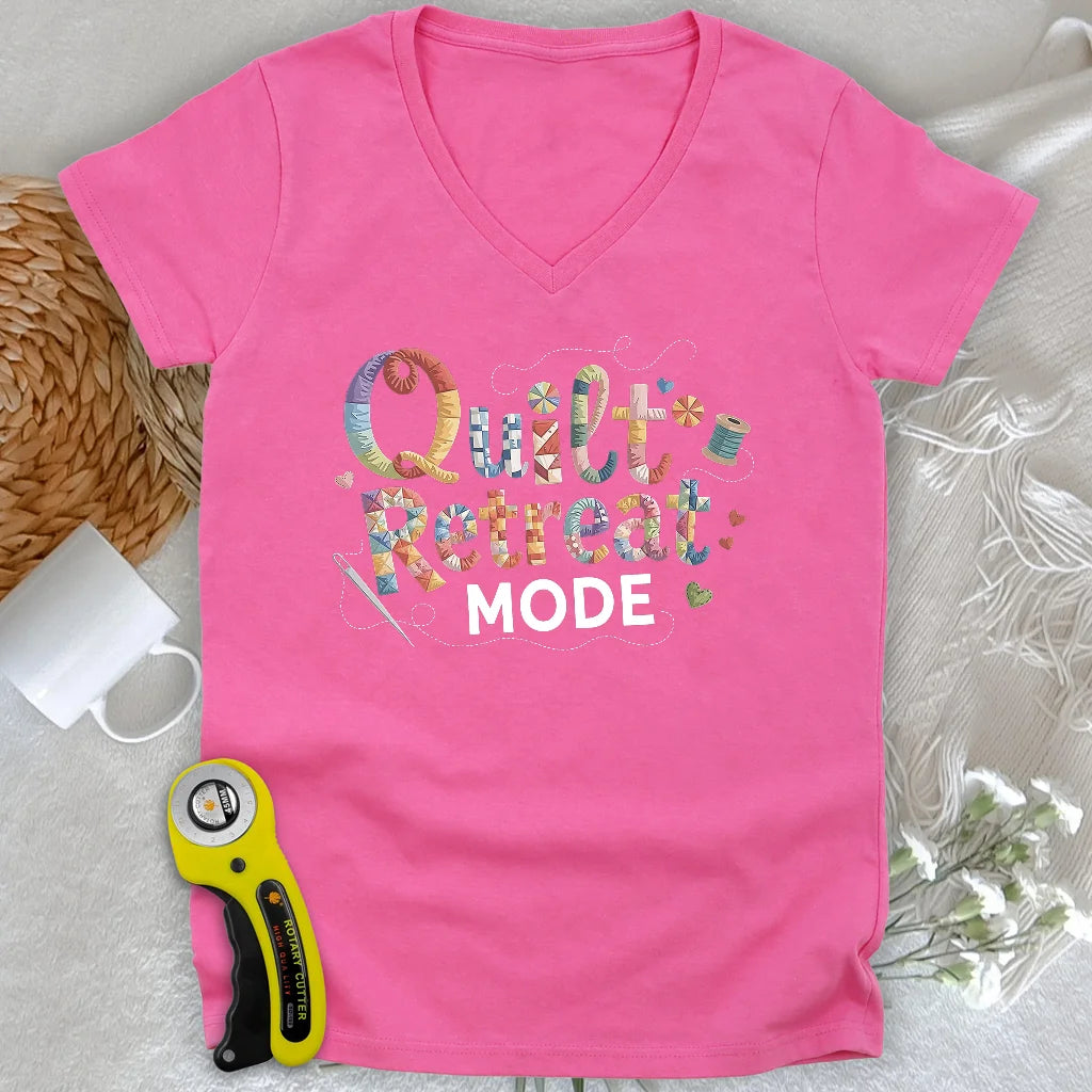 Quilt Retreat Mode Lady V-neck