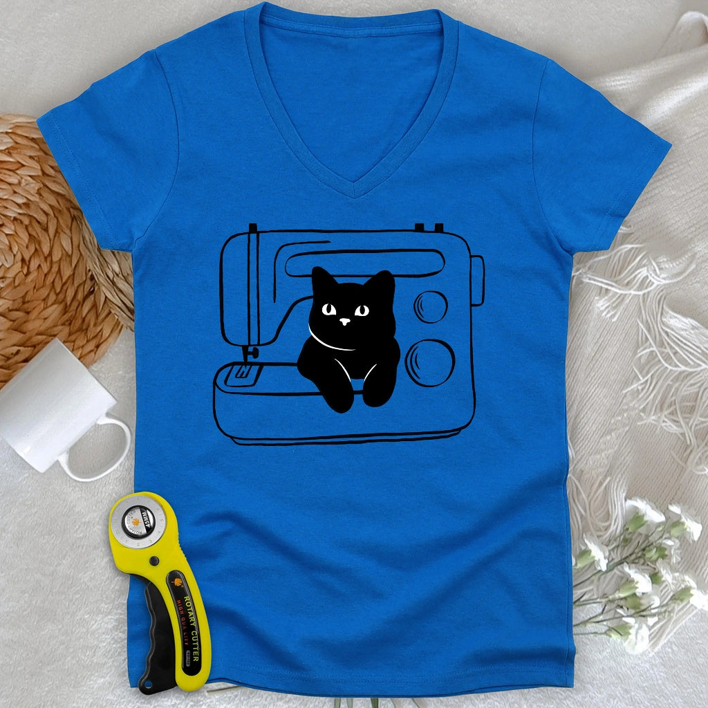 Black cat machine Lady V-neck