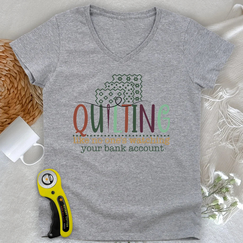 Compte en banque ? J'ai acheté du tissu, dame au col en V