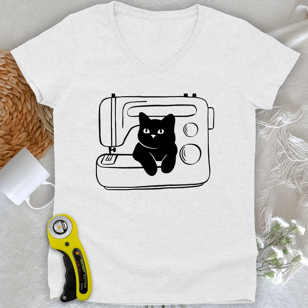 Black cat machine Lady V-neck