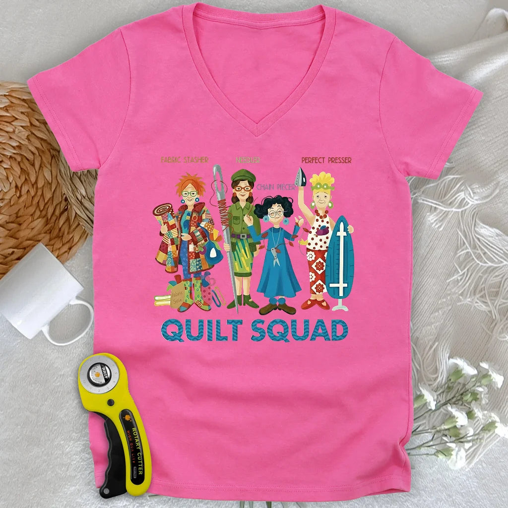 T-shirt col en V Lady Quilt Squad