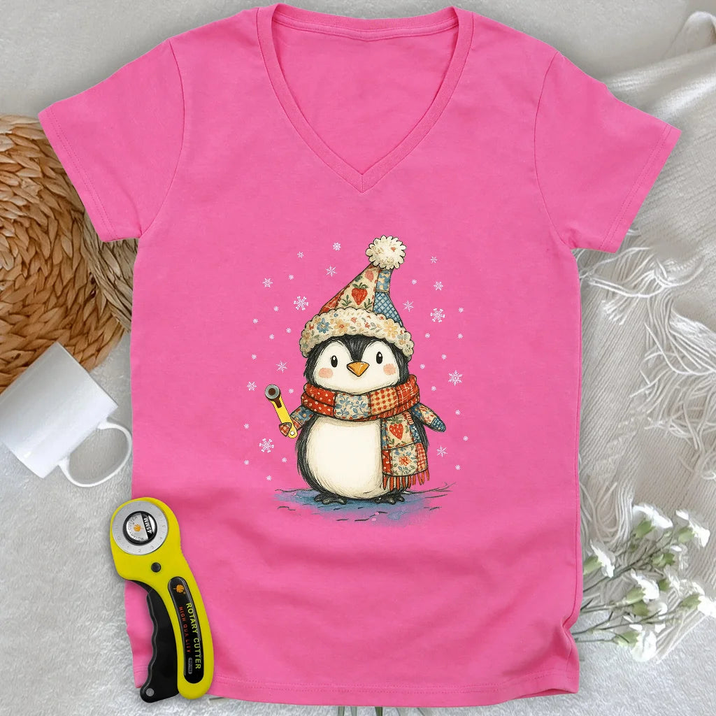 Quilty Little Penguin Femme Col V