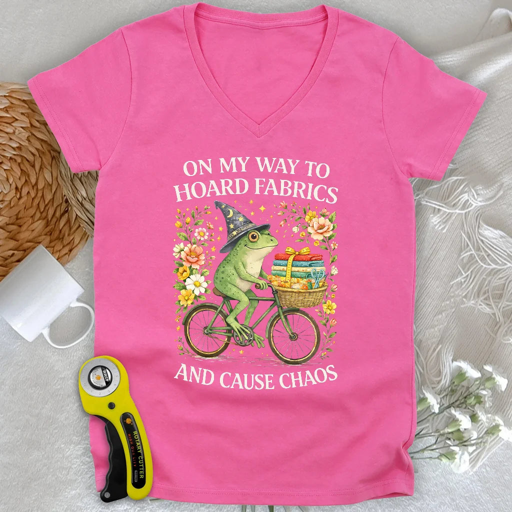 Way To Hoard Fabric Lady V-neck