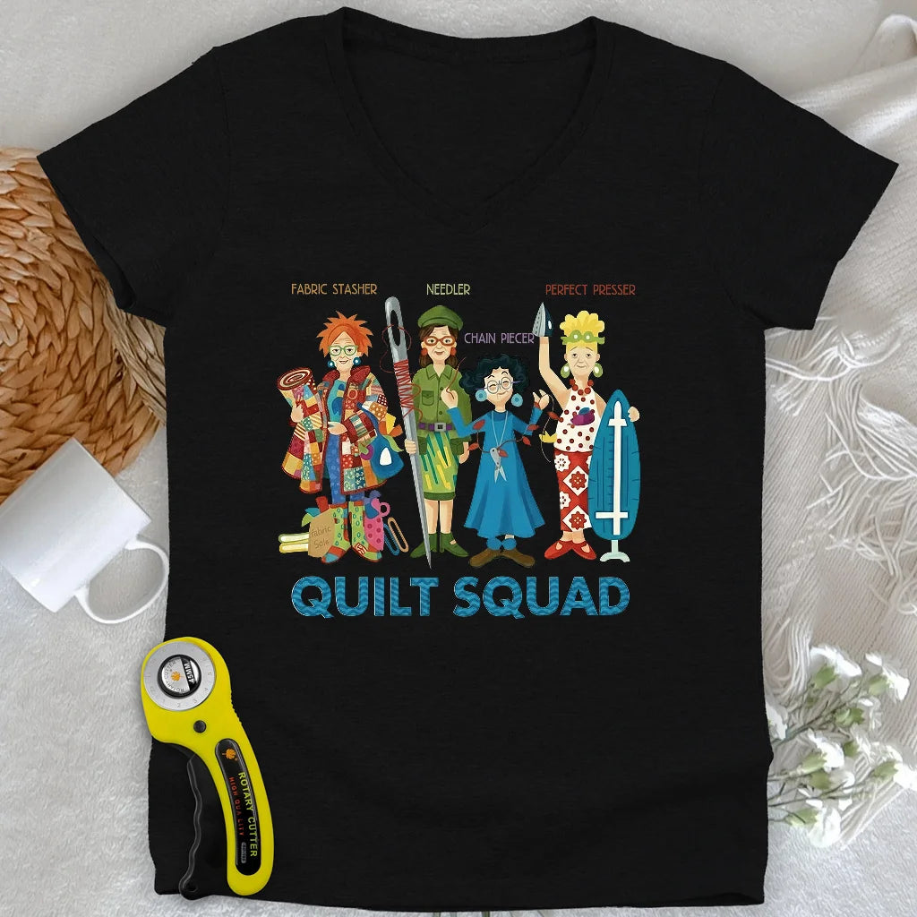 T-shirt col en V Lady Quilt Squad