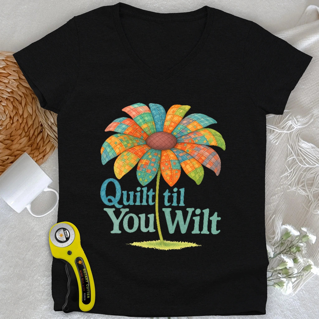 Quilt Wilt V-neck