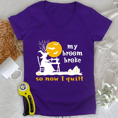 Broom Broke Lady V-Ausschnitt