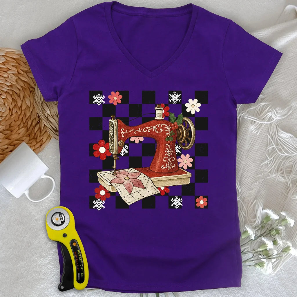 Holly Jolly Stitcher Lady Col en V