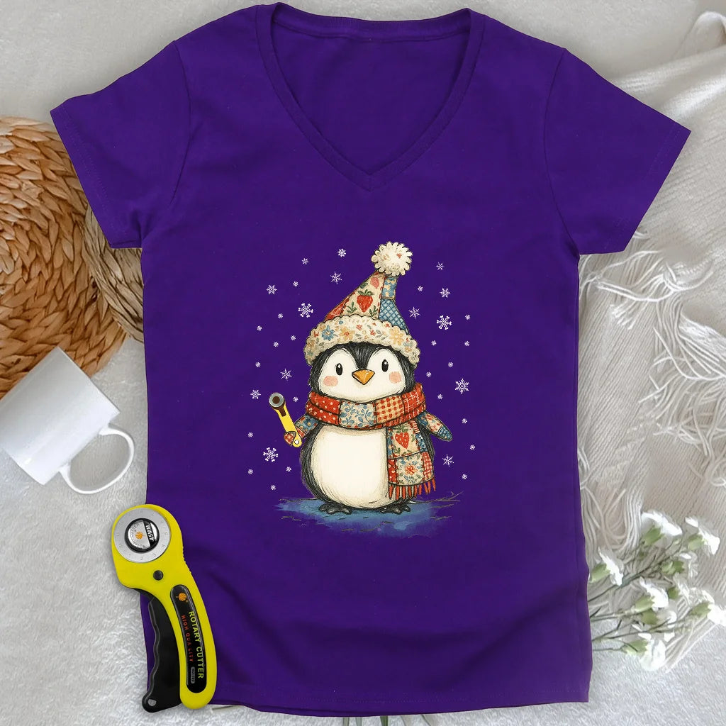 Quilty Little Penguin Femme Col V