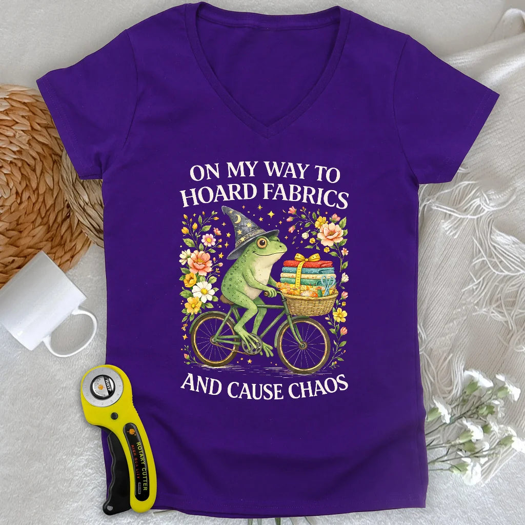 Way To Hoard Fabric Lady V-neck