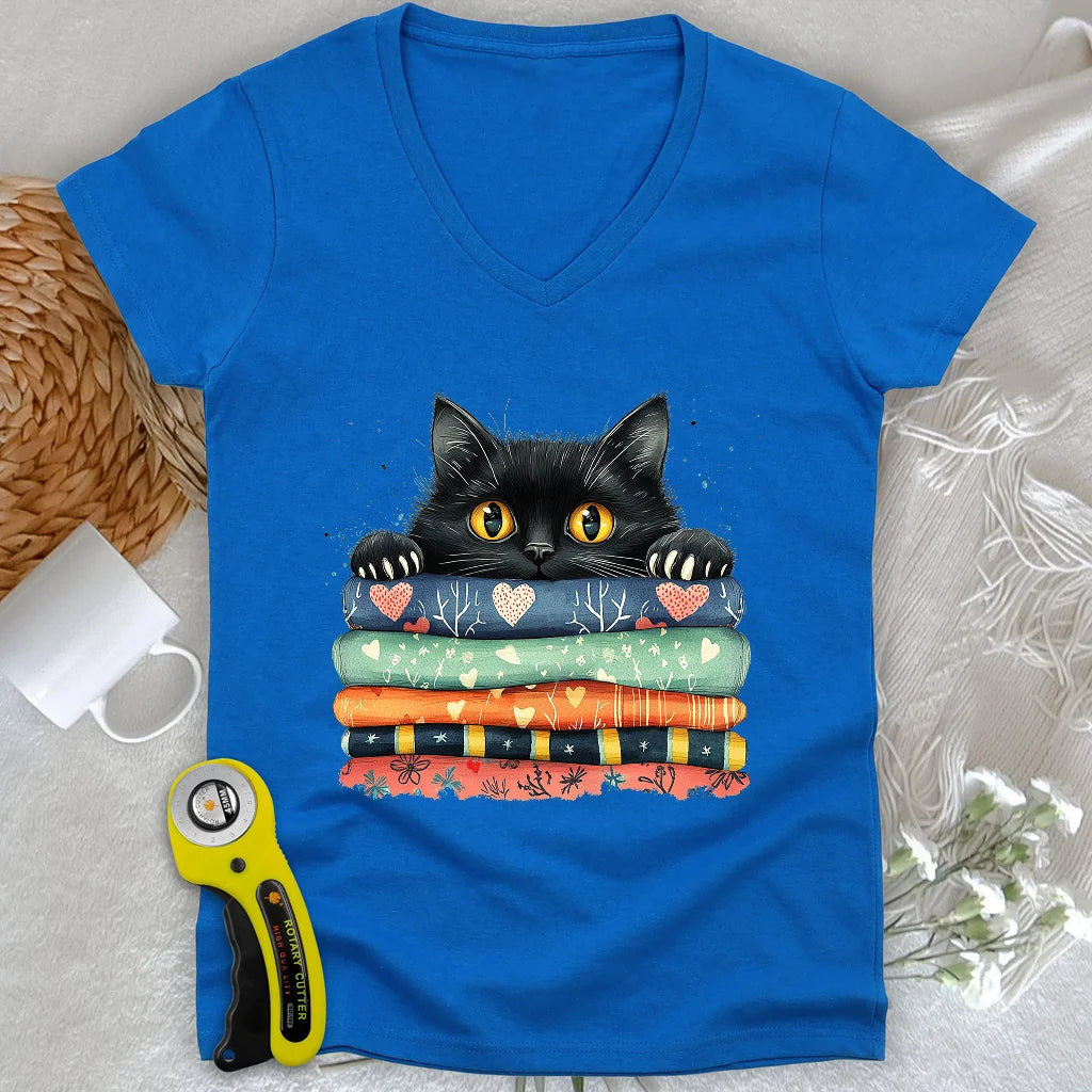 Cat on the fabric Lady V-neck