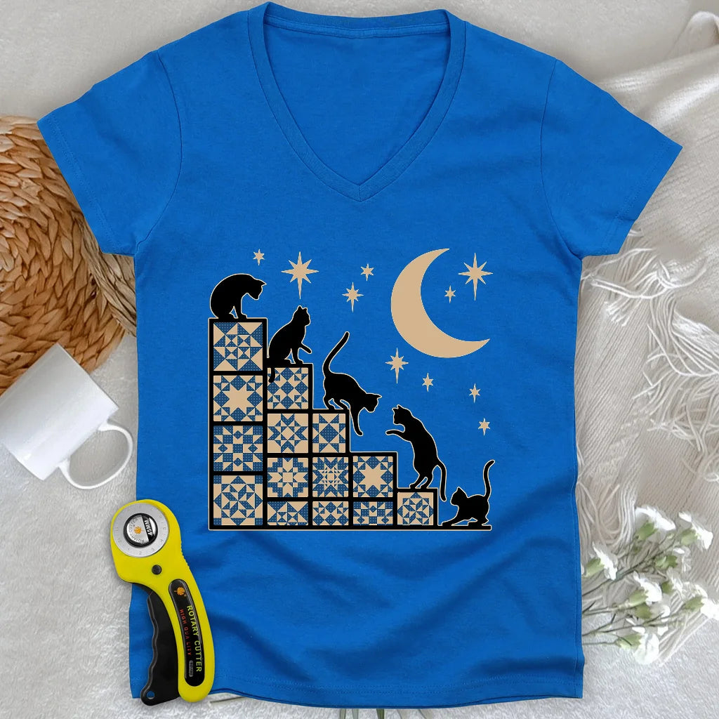 Climbing to the Moon Lady V-neck