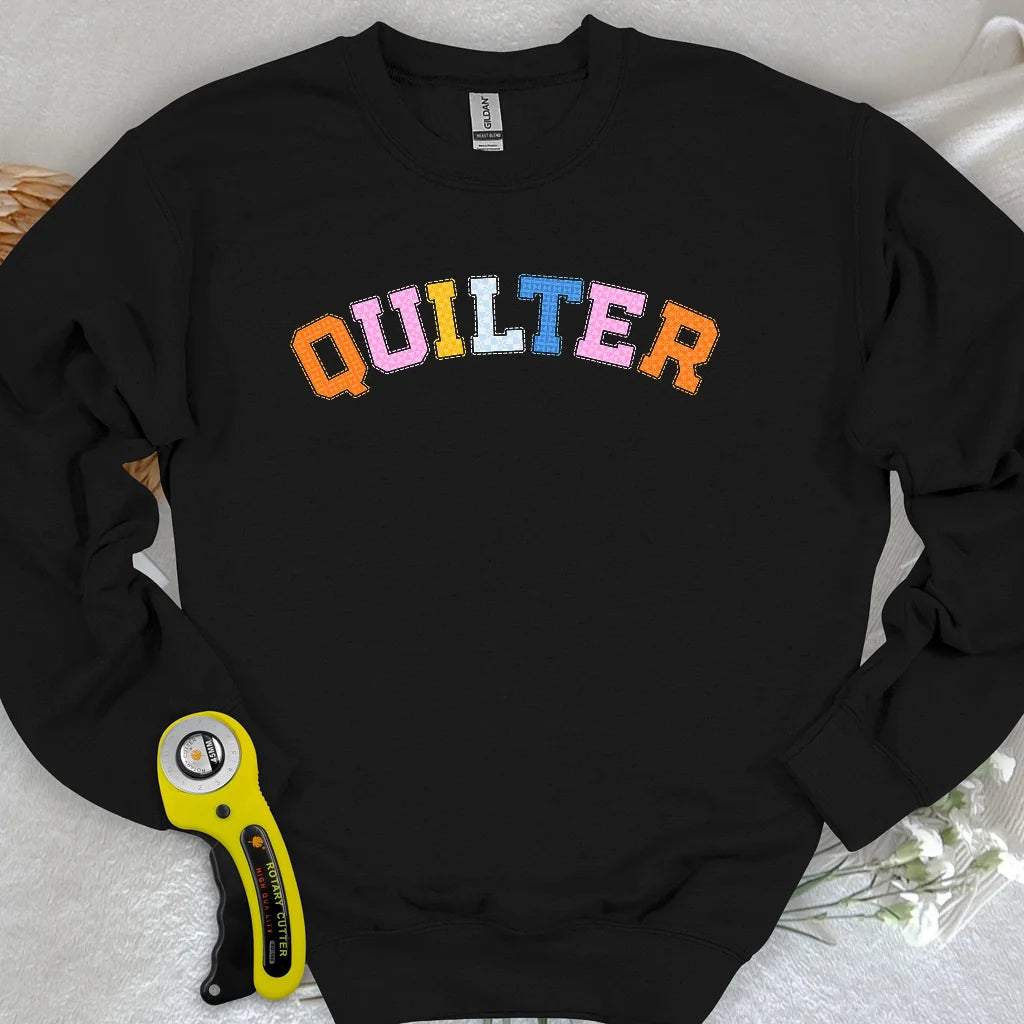 Sweat-shirt matelassé avec patchs