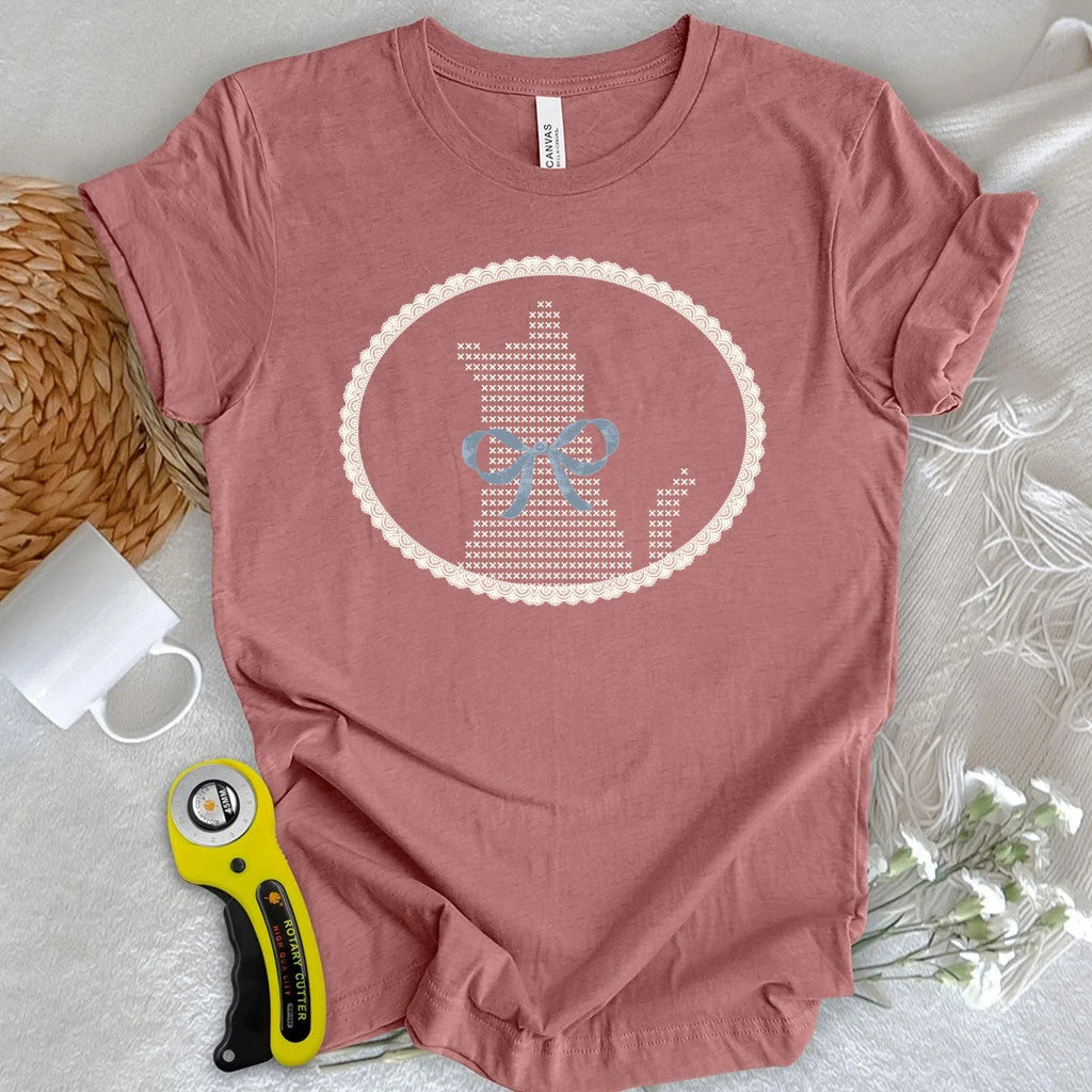 Lace Cat Ribbon T-shirt