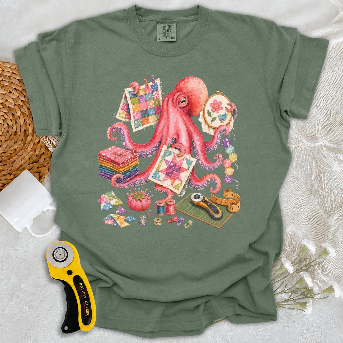 Comfort Colors Too Many Quilts, Not Enough Arms Lady T-shirt