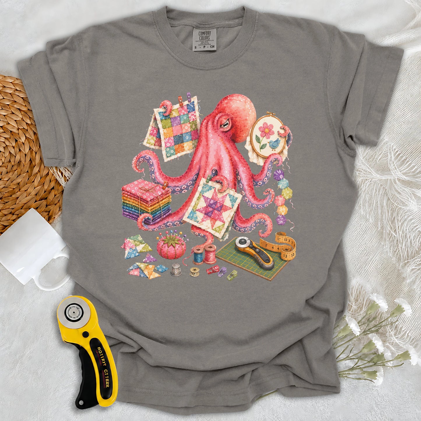 Comfort Colors Too Many Quilts, Not Enough Arms Lady T-shirt