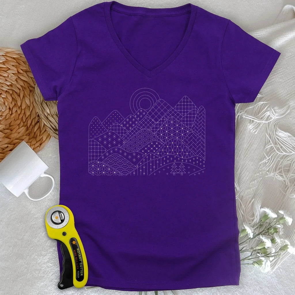 Sashiko Moutain Lady V-neck