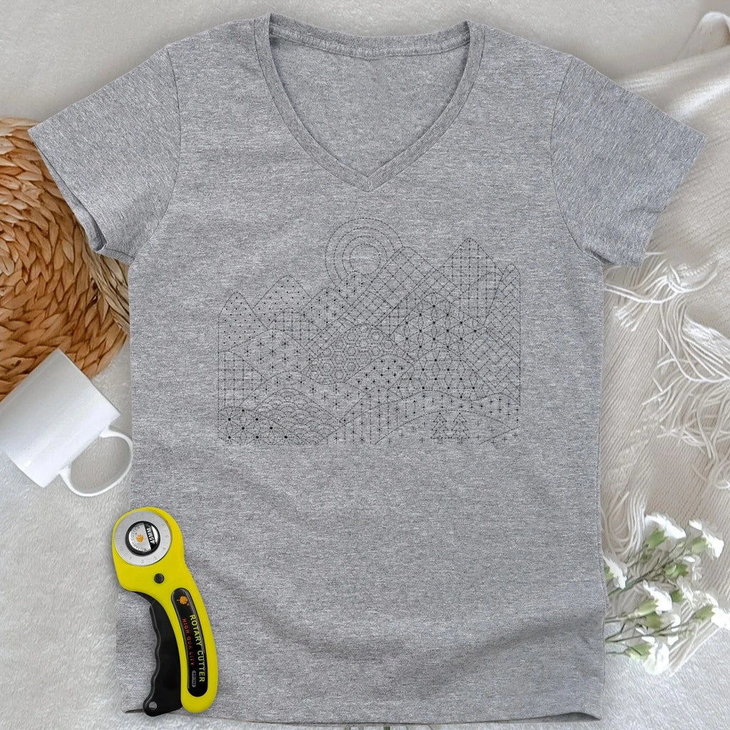 Sashiko Moutain Lady V-neck