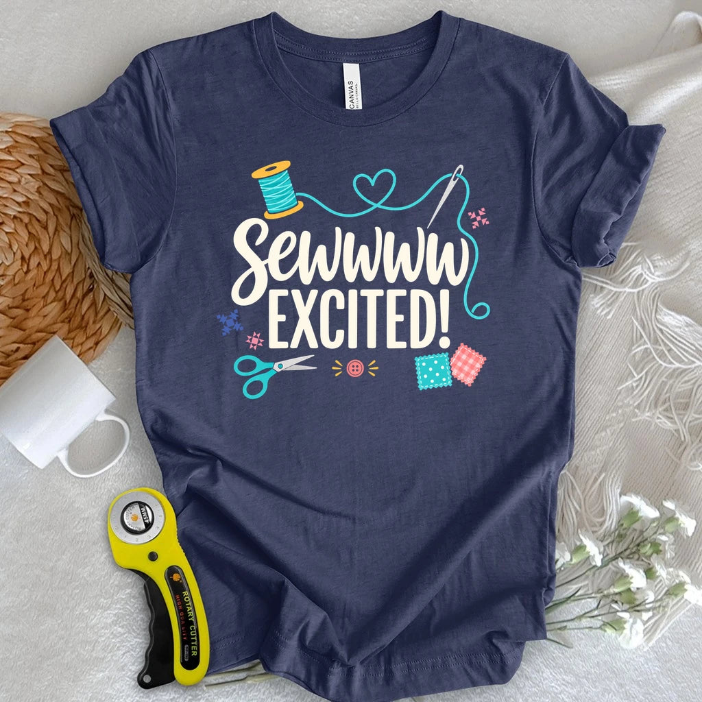 Sewww Excited T-shirt