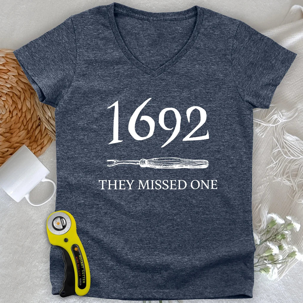 1692 Lady V-neck