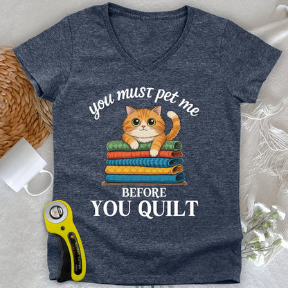Pet me first, quilt later - Dame Col en V