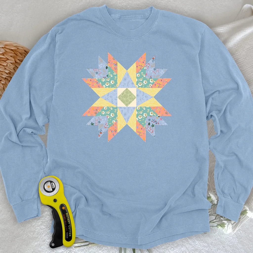 Geblümtes Sternen-Quilt Langarmshirt