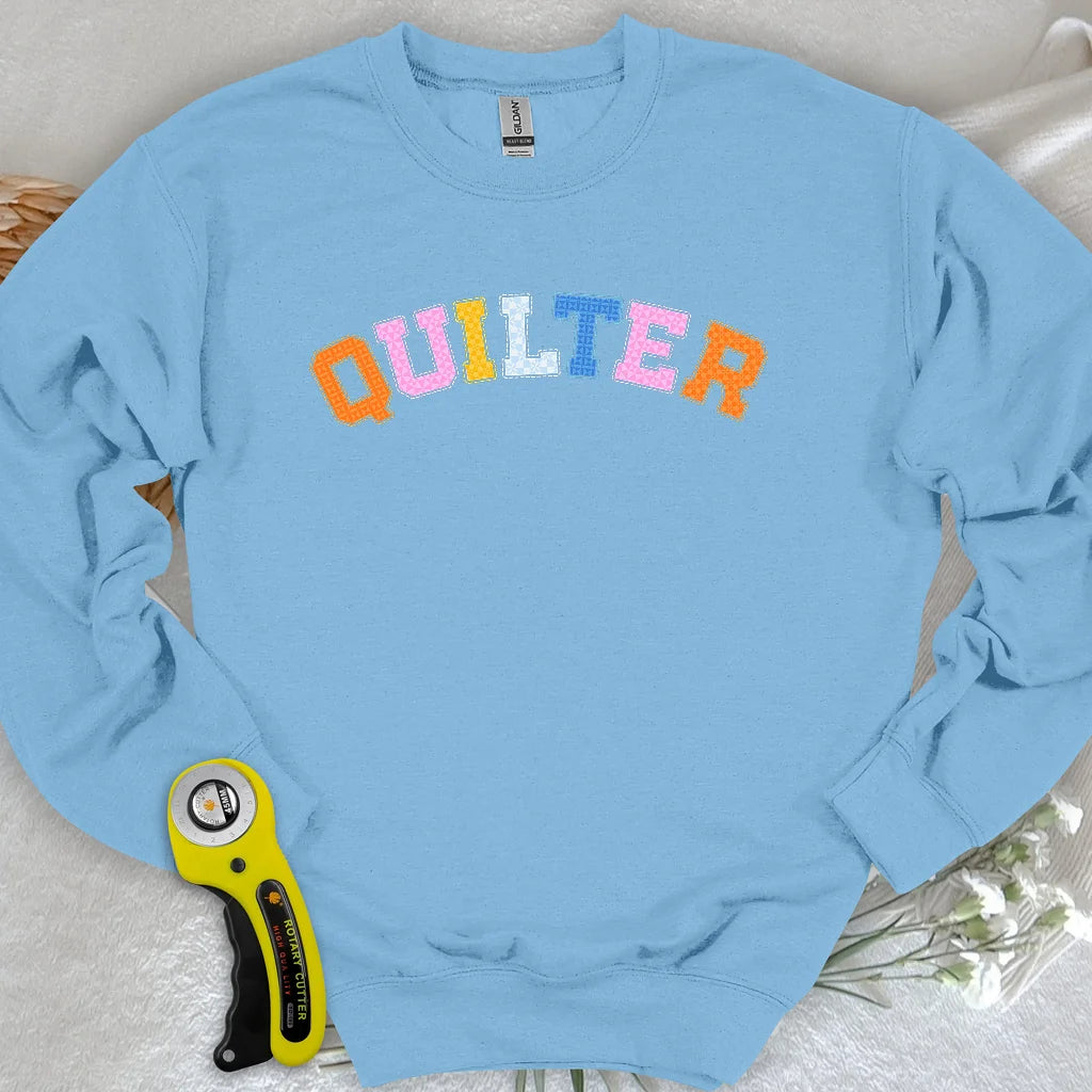 Sweat-shirt matelassé avec patchs