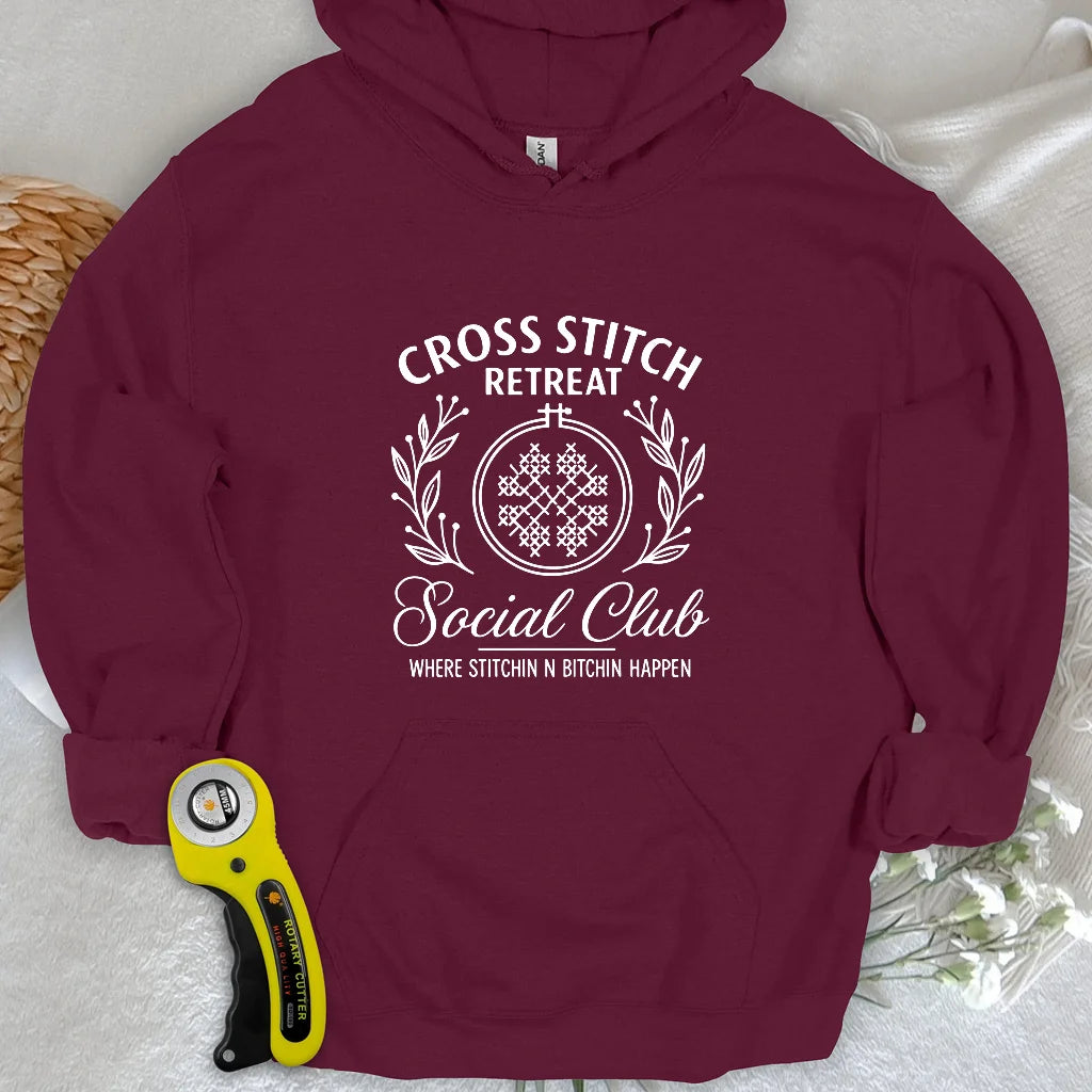 Stickerei-Retreat-Hoodie