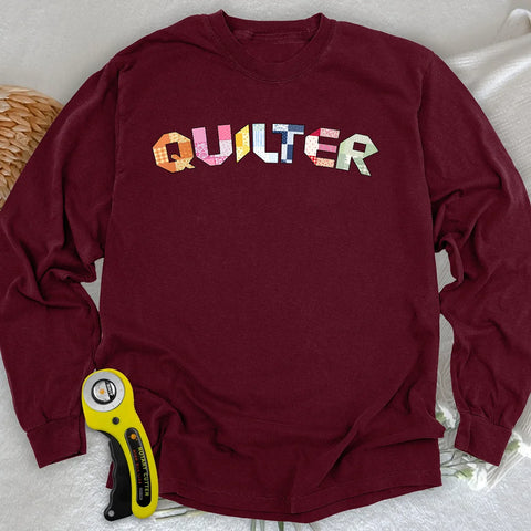 Le t-shirt à manches longues Sampler du Quilter's Studio
