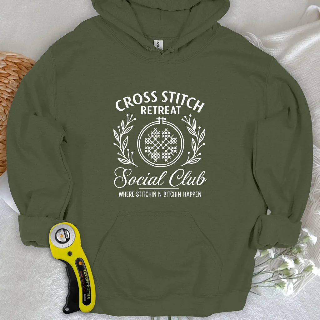 Stickerei-Retreat-Hoodie