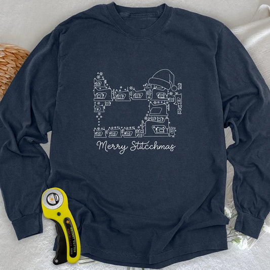 Langarm-T-Shirt mit Merry Stitchmas-Aufdruck