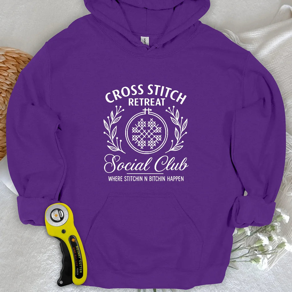 Stickerei-Retreat-Hoodie
