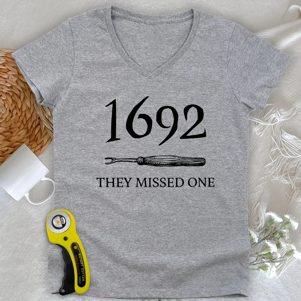 1692 Lady V-neck