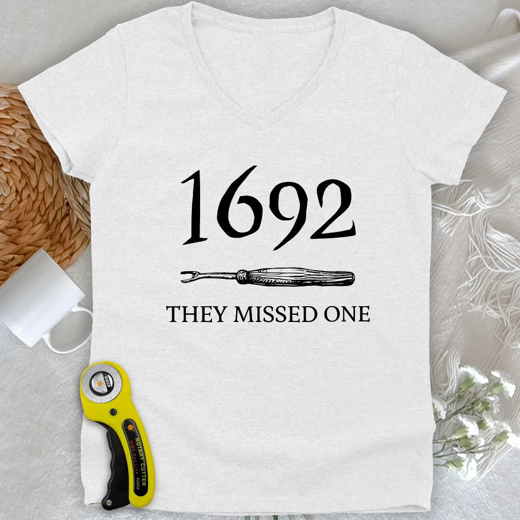 1692 Lady V-neck