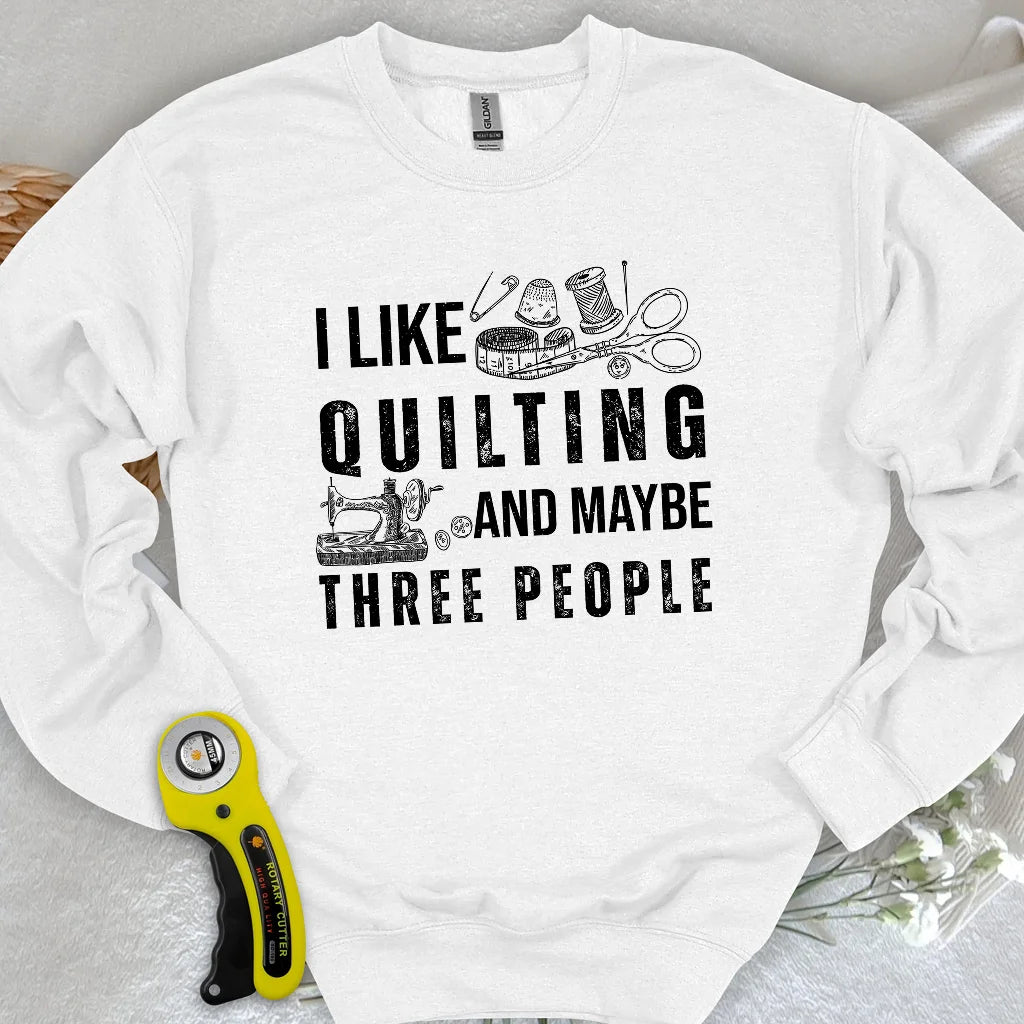 Sweat-shirt matelassé et 3 personnes